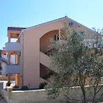 With Parking Space Vinisce, Trogir - 8660 Appartamento