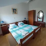 With Parking Space Vinisce, Trogir - 8660 Appartamento Vinišće