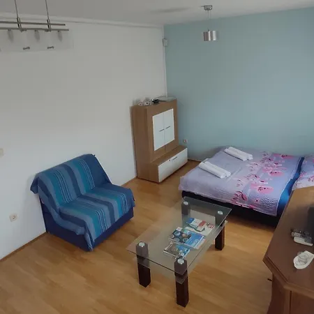 Apartment With Parking Space Vinisce, Trogir - 8660 *