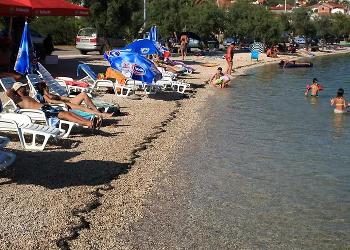 Apartament With Parking Space Vinisce, Trogir - 8660