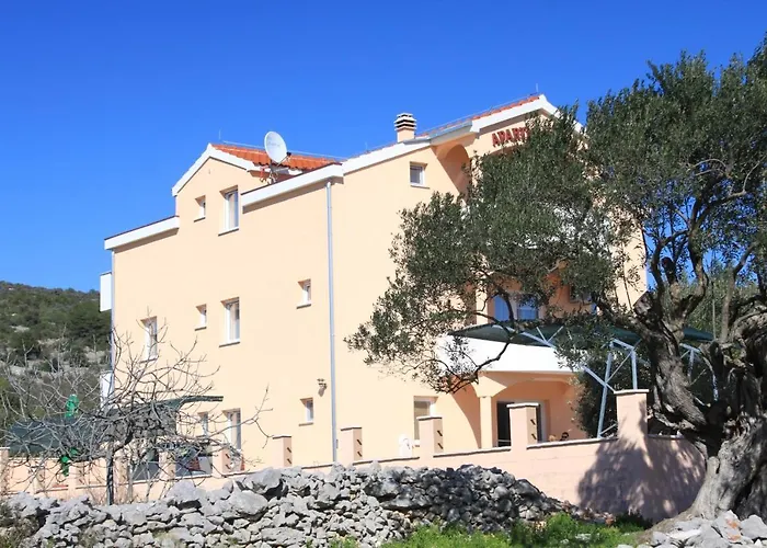 Apartament With Parking Space Vinisce, Trogir - 8660