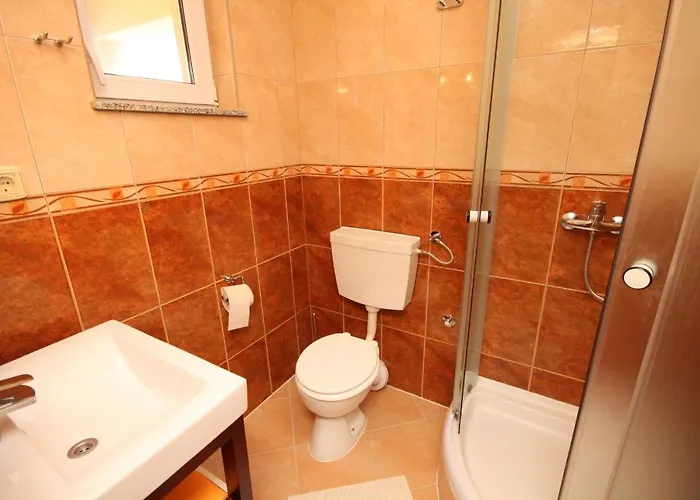 Apartament With Parking Space Vinisce, Trogir - 8660