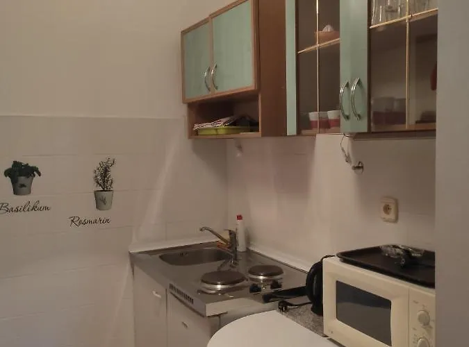 Apartament With Parking Space Vinisce, Trogir - 8660 Vinišće