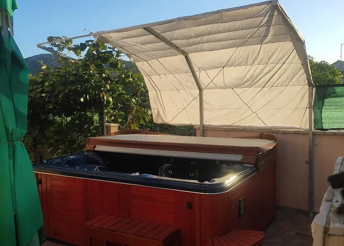 With Parking Space Vinisce, Trogir - 8660 Apartament