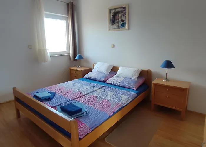 With Parking Space Vinisce, Trogir - 8660